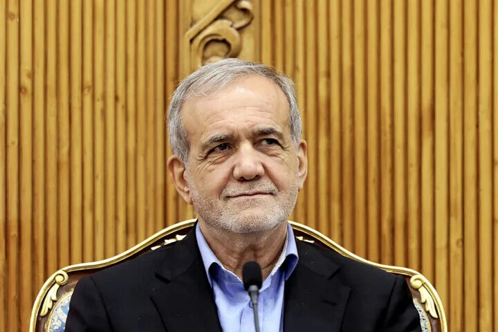 پزشکیان: تخریب محیط زیست، آینده نسلهای بشر را به خطر میاندازد