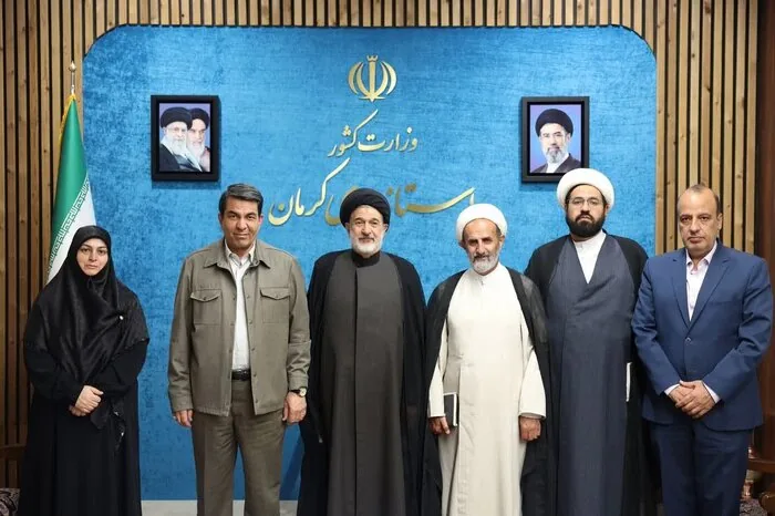تأکید مشاور رئیس‌جمهور و استاندار کرمان بر هم‌افزایی برای رفع محرومیت‌ها