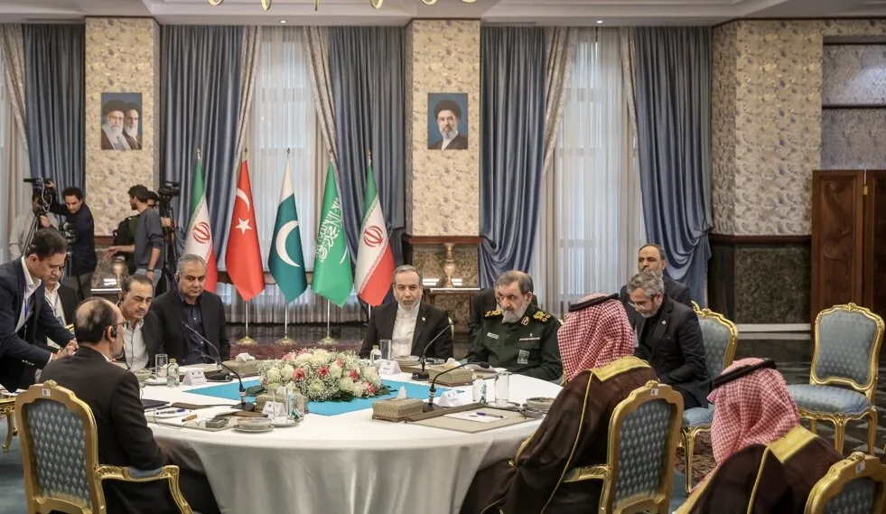 ۸ پیام خاص و راهبردی نشست تهران |  ۶ محور مهم رایزنی ها چه بود؟