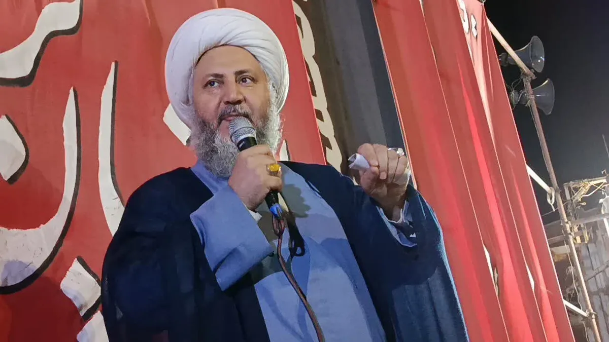 میدانداری جوانان در کنار امام جمعه آران و بیدگل در شب ۲۲۷ تجمعات مردمی+تصاویر وفیلم