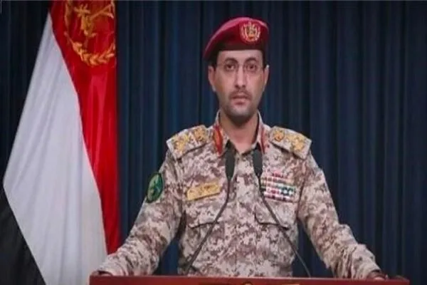 یحیی سریع: پالایشگاه راس التنوره با موشک بالستیک هدف قرار گرفت