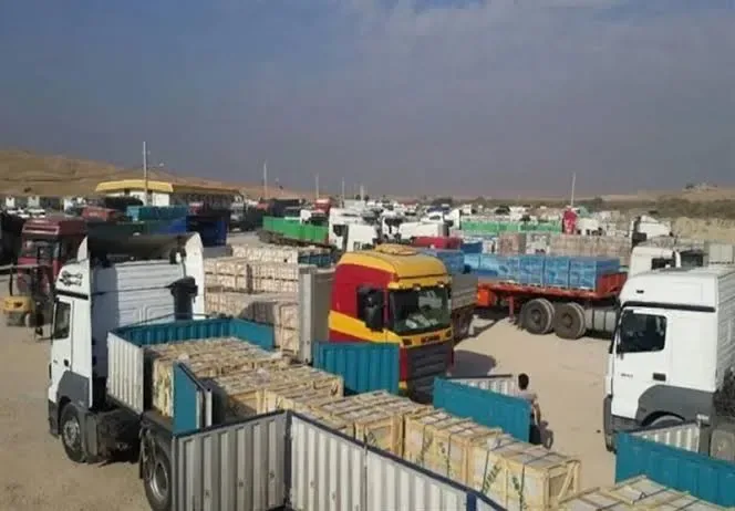 افزایش حجم تردد کامیونها در مرز مهران؛ صادرات تسریع میشود