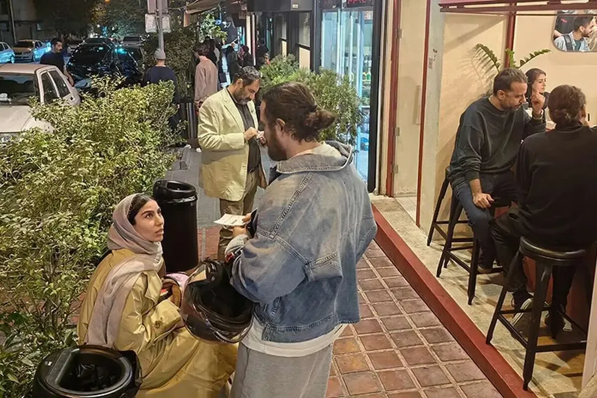 چرا کافه های مرکز تهران به «فضای سوم» زندگی تبدیل شدند؟