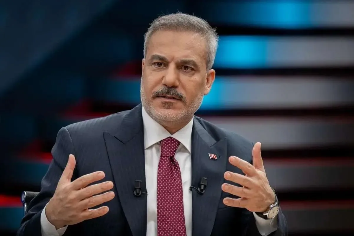 وزیر خارجه ترکیه: تردد کشتیها در تنگه هرمز و بابالمندب مهم است، زیرا از عوامل اصلی امنیت غذایی محسوب میشود/ باید آمریکا را ترغیب کنیم تا به اسرائیل برای توقف جنایتهای این رژیم، فشار بیاورد