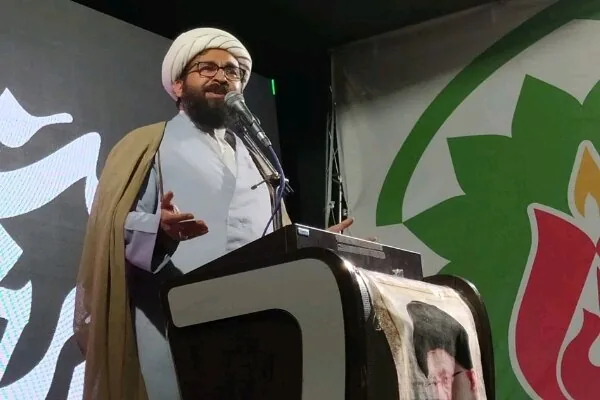 حجتالاسلام فلاح: ایستادگی ملت ایران، نشانهای از ناکامی دشمنان است