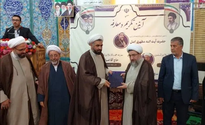 نماینده ولی‌فقیه در آذربایجان‌شرقی: خدمت به مردم عامل استحکام نظام است