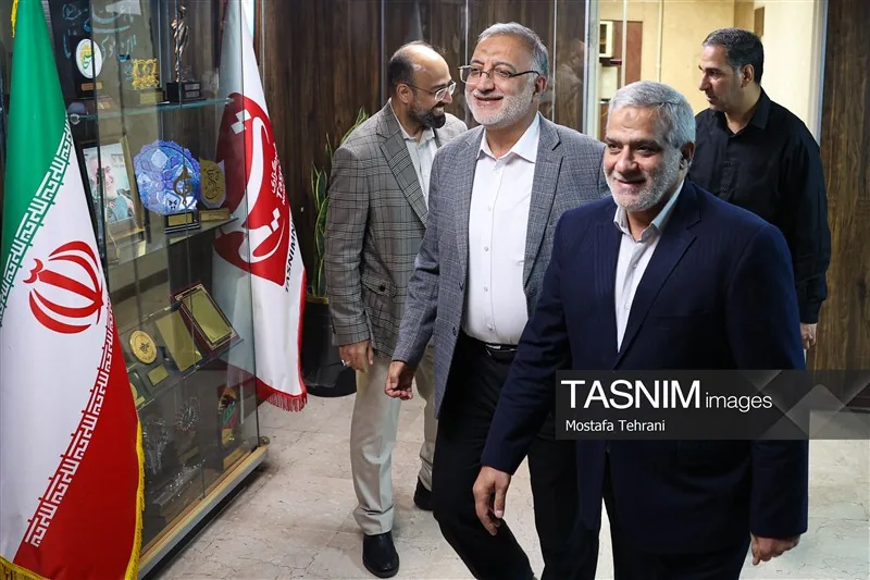 علیرضا زاکانی شهردار تهران و مجید قلی زاده مدیر عامل خبرگزاری تسنیم