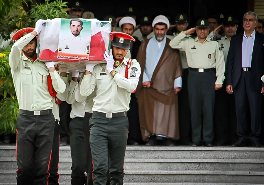 اتفاقِ جالبی که بخاطرِ خواندنِ نماز اول وقت افتاد...