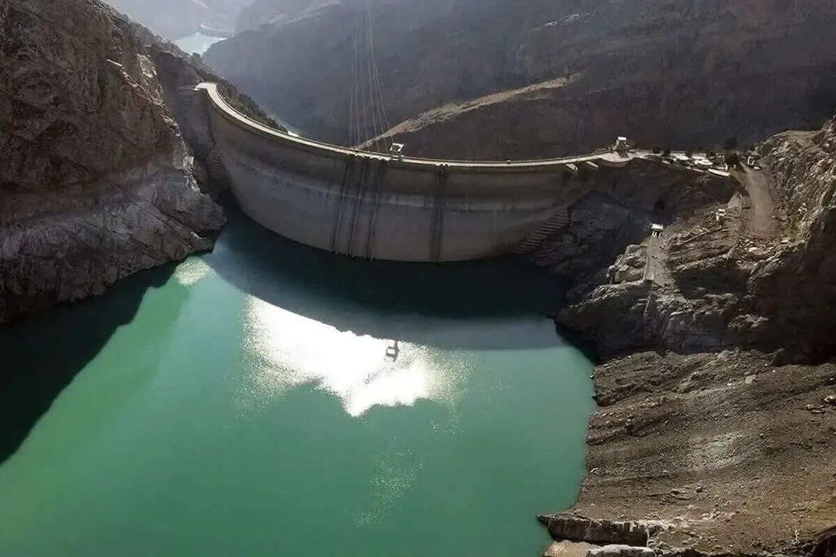 نیمه خالی لیوان آب ایران؛ با وجود افزایش بارشها، ۵۵ درصد مخازن سدها خالی ماند