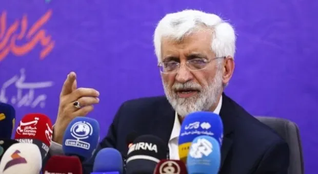 روزنامه آستان قدس: سعید جلیلی موضع خود را در برابر تنشآفرینی حامیانش روشن کند