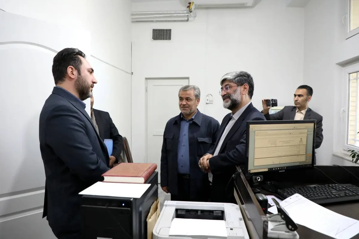 بازدید میدانی رئیس کل دادگستری تهران از واحدهای قضایی شهریار؛ تأکید بر کاهش اطاله دادرسی و تعیین تکلیف پروندههای مسن و معوق