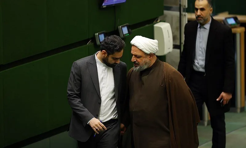 اتهام بزرگ ثابتی به نمایندگان مجلس در دفاع از رسایی