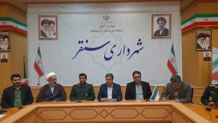 ۱۶ پدر و مادر شهید در سنقر و کلیایی تجلیل شدند؛ تأکید بر ثبت روایت‌های خانوادگی