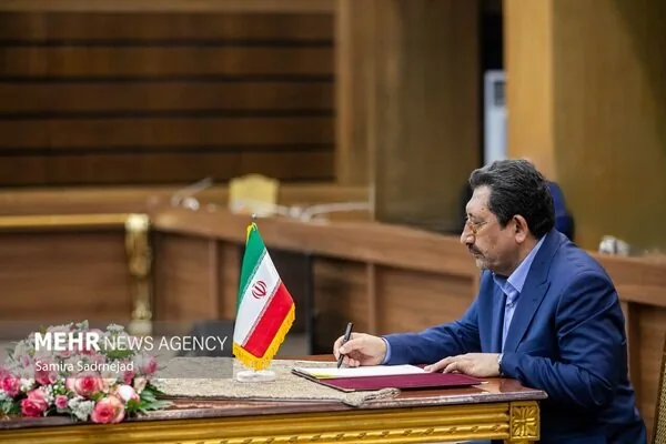 اتابک: توسعه تجارت با اوراسیا نیازمند رفع موانع تجاری است