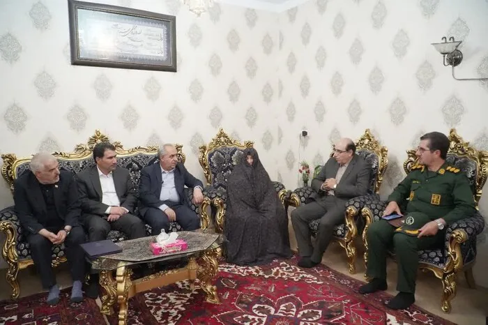 استاندار آذربایجان‌شرقی در کلیبر پیگیر مصوبات دولت تا رفع موانع تولید
