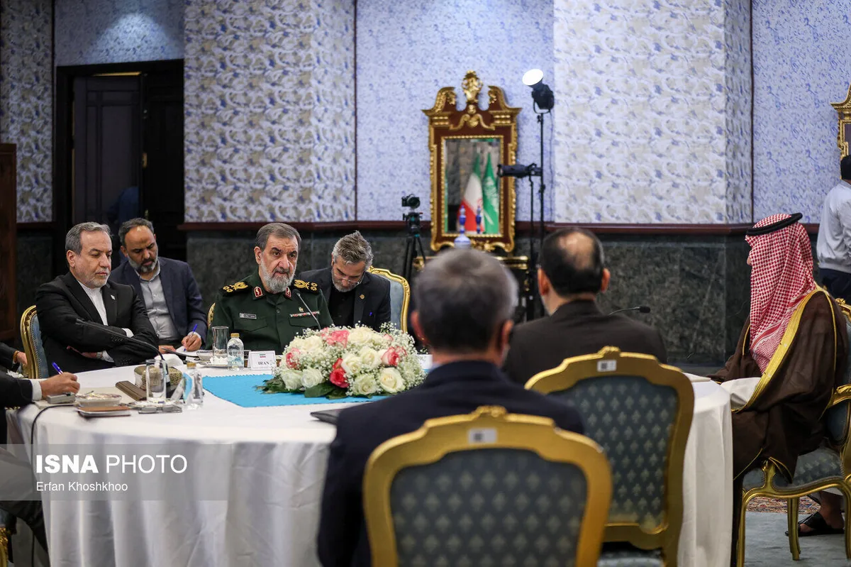 دیدار مقامات ترکیه، پاکستان و عربستان با پزشکیان و محسن رضایی +عکس