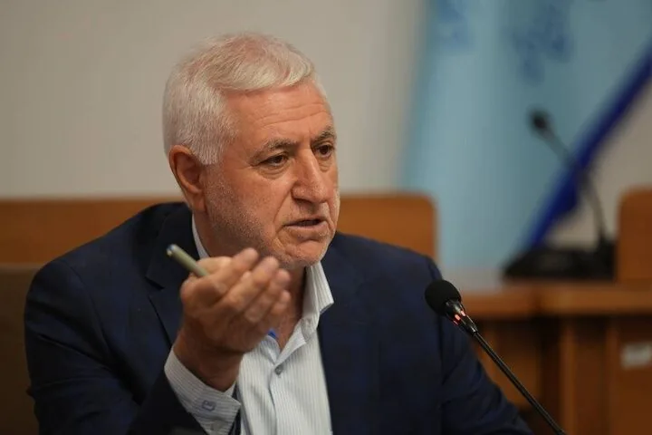 مجتمعهای صنایعدستی باید کانون پیوند تولید، بازار و سرمایهگذاری شوند