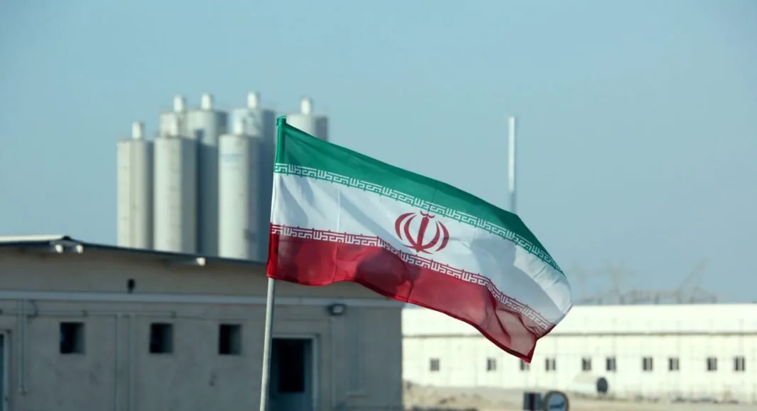 علم الهدی: امروز داشتن بمب اتمی واجب است | تغییر فتوای شرعی سلاح هستهای؟