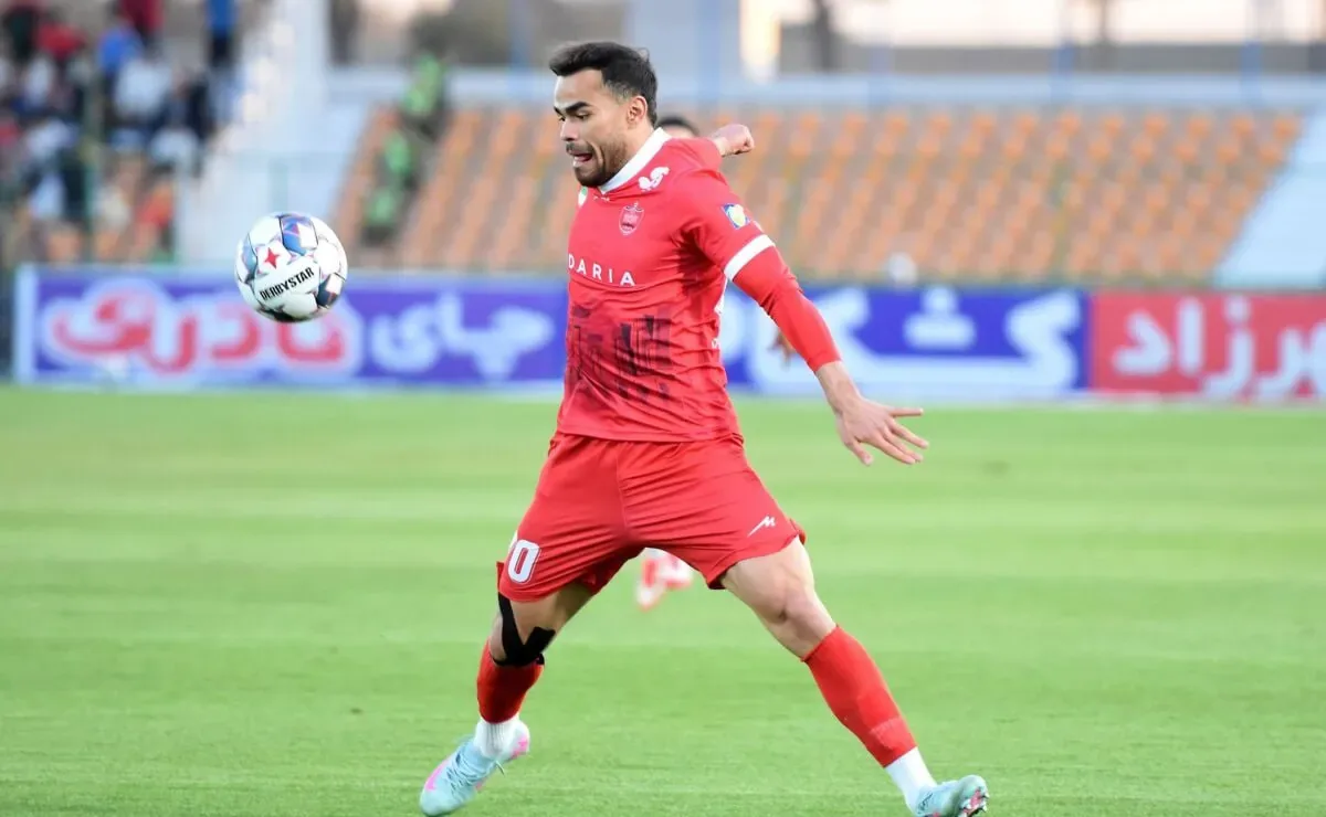 پایان غیرمنتظره حضور اورونوف در ترکیب پرسپولیس!