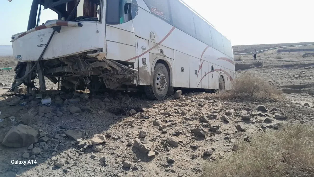 خروج اتوبوس از جاده در استان یزد هشت مجروح برجا گذاشت