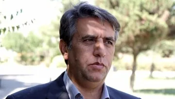 سخنگوی حزب اعتماد ملی: برخی نمایندگان از اختیار استیضاح برای تحمیل خواستههای خود به وزیر استفاده میکنند/ نمیخواهند دولت از خطر به سلامت عبور کند