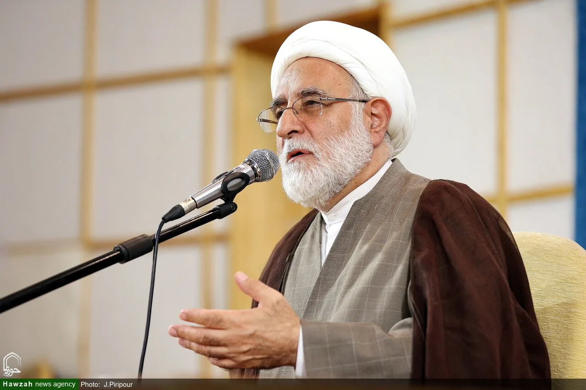 فعالیت‌های تشکیلاتی نباید جایگزین تحصیل و پژوهش شود