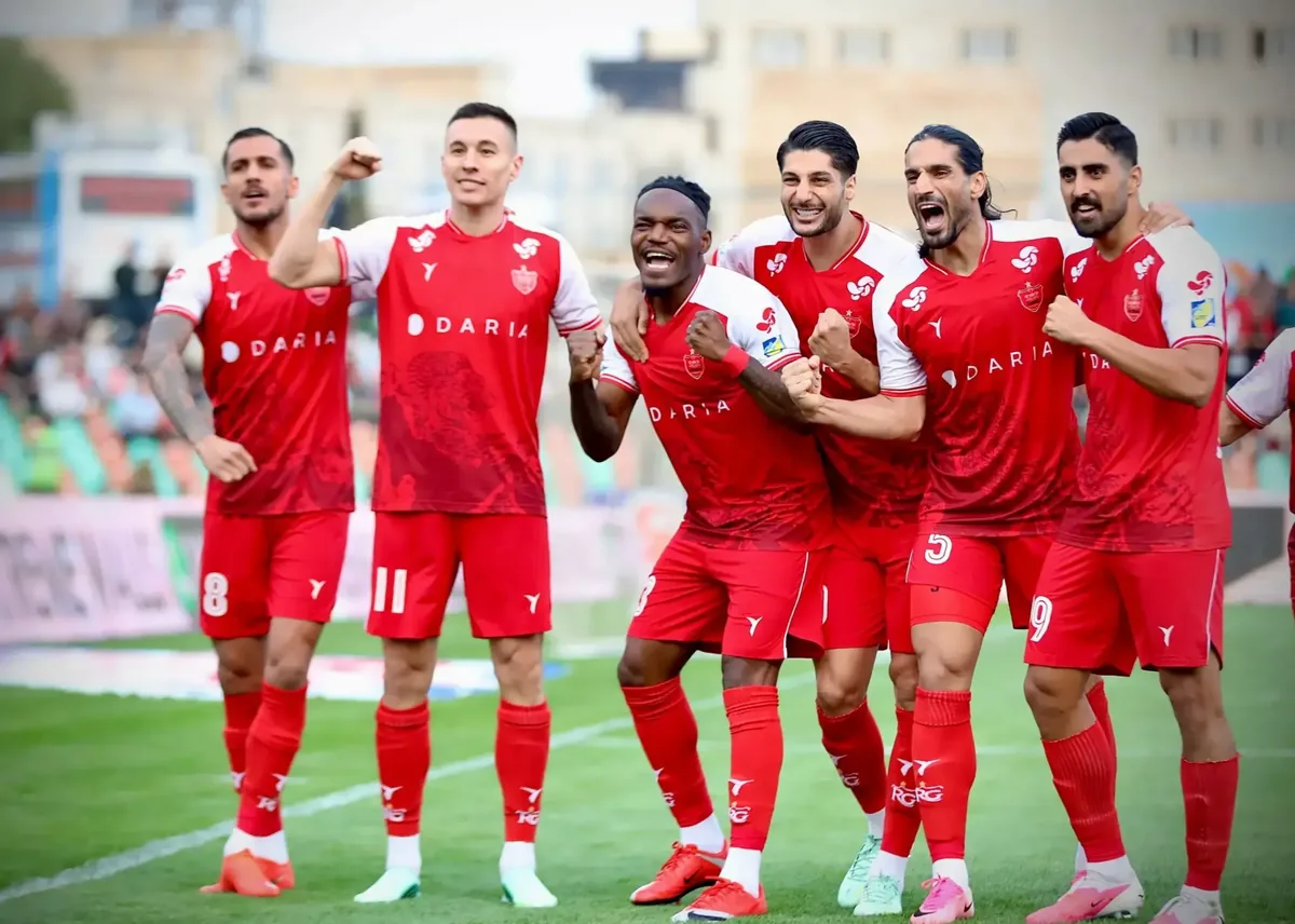 مدافع پرسپولیس، دیدار با فولاد را از دست داد!