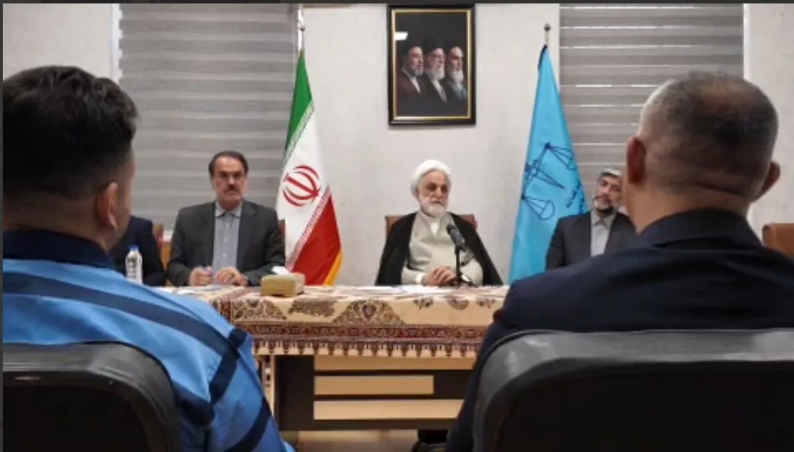 ۹۹ درصد وکلا دلار یا سکه میگیرند! + ویدئو | اعتراف یک وکیل و واکنش رئیس عدلیه به رفتار وکیل در یک پرونده