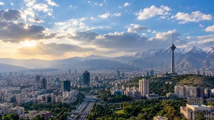 کاهش تدریجی دمای تهران تا دوشنبه هفته آتی