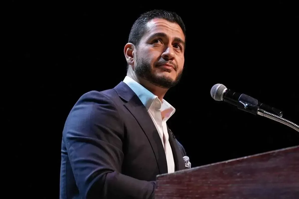 عبدل السید، نامزد دموکرات مسلمان سنای آمریکا: هر کسی میتوانست بگوید که ایده جنگ در ایران، احمقانه است/ در تمام دنیا، فقط یک نفر وجود داشت که میخواست ما را وارد این جنگ کند؛ او نخستوزیر یک دولت دیگر است و سرانجام آن احمقی را پیدا کرد که حاضر شد این کار را انجام دهد