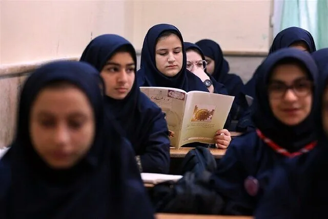 آموزشوپرورش ادعای معدل بالای ۱۷ در مدارس غیردولتی را تکذیب کرد