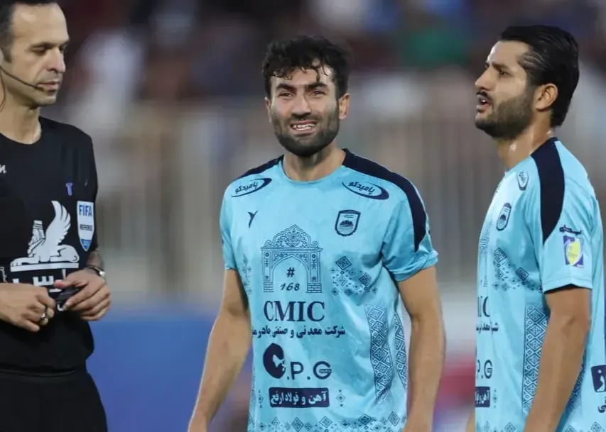 صادقیان: رد شدن پنالتی بازی استقلال سختگیرانه بود