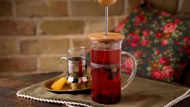 فواید چای آلبالو