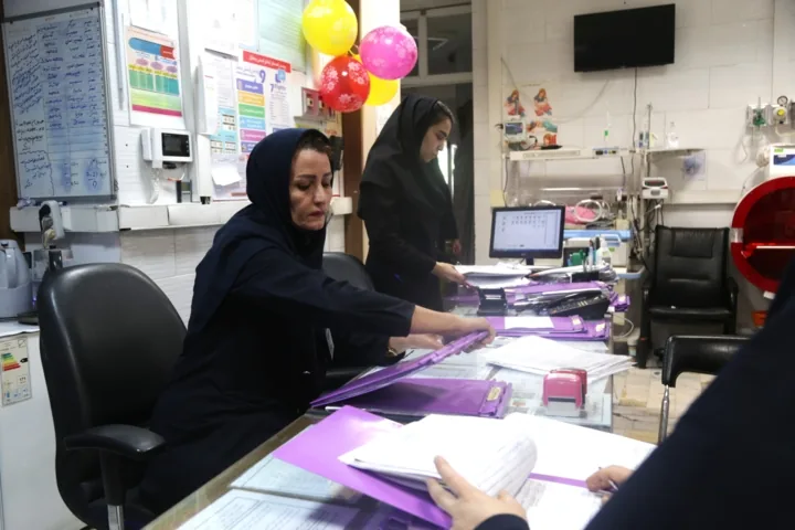 ایثار در دل آتش؛پرستاران نیز نیازمند مراقبت‌اند+فیلم