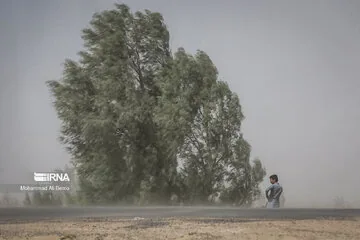 توفان با سرعت ۷۲ کیلومتر سبزوار را درنوردید 