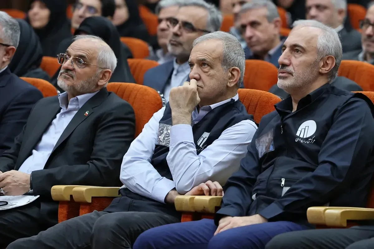 پزشکیان: بهخاطر وضعیت «نه صلح نه جنگ» خیلیها گرفتار نان شبشان هستند؛ باید راهی پیدا کنیم از این وضعیت خارج بشویم.