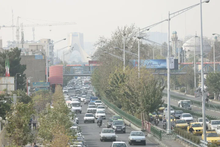 عدم وزش باد و بازگشت آلودگی به هوای تهران