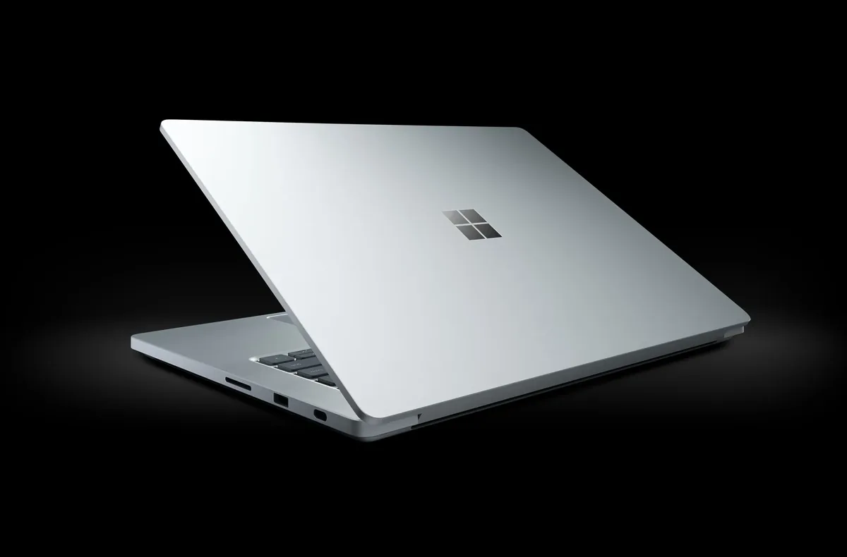 قیمت و مشخصات لپتاپ Surface Laptop Ultra مایکروسافت فاش شد؛ هر آنچه پیش از رونمایی میدانیم
