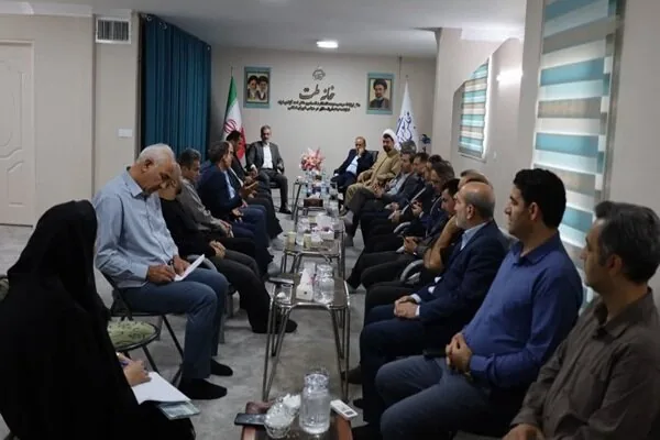 هنر صنعت مبل و منبت مهمترین مزیت اقتصادی ملایر به شمار میرود