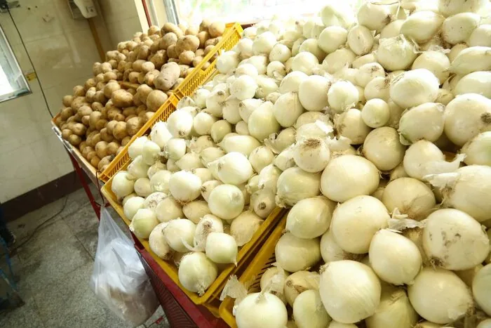قیمت میوه و تره‌بار تهران؛ موز، بادمجان و پیاز در مسیر صعودی
