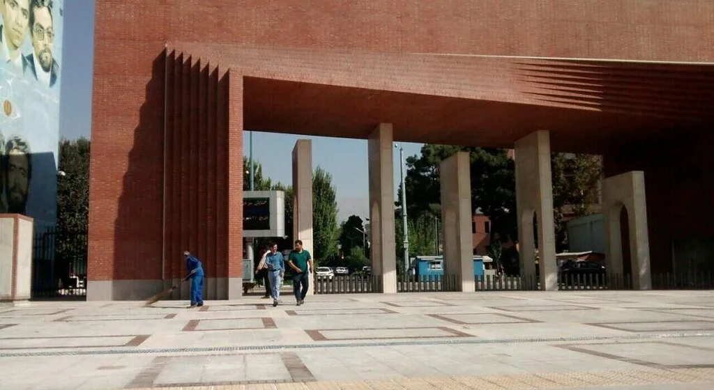 تصورتان غلط است ؛ واکنش رئیس دانشگاه شریف به انتخاب یک رشته توسط نخبههای کنکور