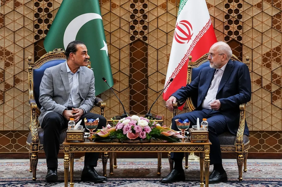 رئیس مجلس میانجی گری پاکستان را رد کرد/ قالیباف خطاب به عاصم منیر: ما حرف جدیدی نداریم و آمریکا جز با اجرای شروط هفتگانه، نمیتواند اعتماد ایران را کسب کند