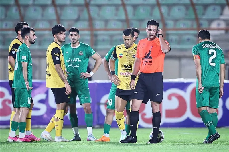 ناکامی سپاهان در صعود به صدر جدول با توقف بد موقع در قزوین