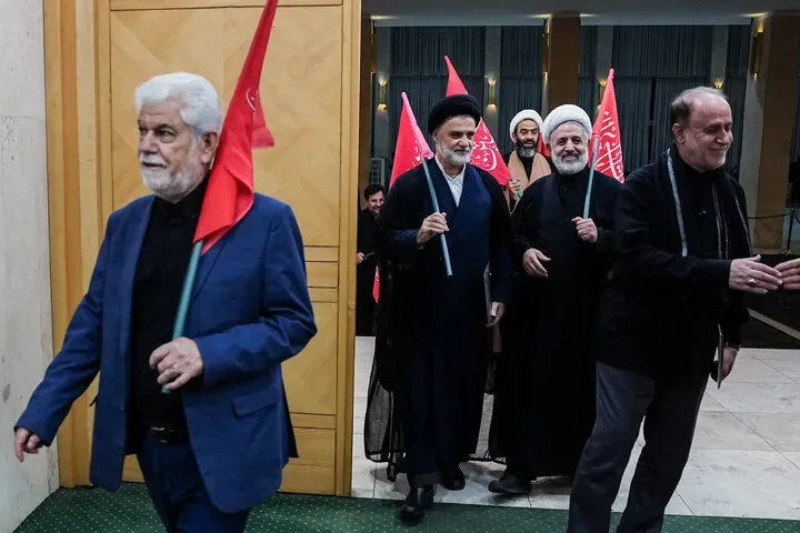 کنایه تند «جمهوری اسلامی» به مخالفان دولت: مردم اگر شما را میخواستند، به خودتان رأی میدادند