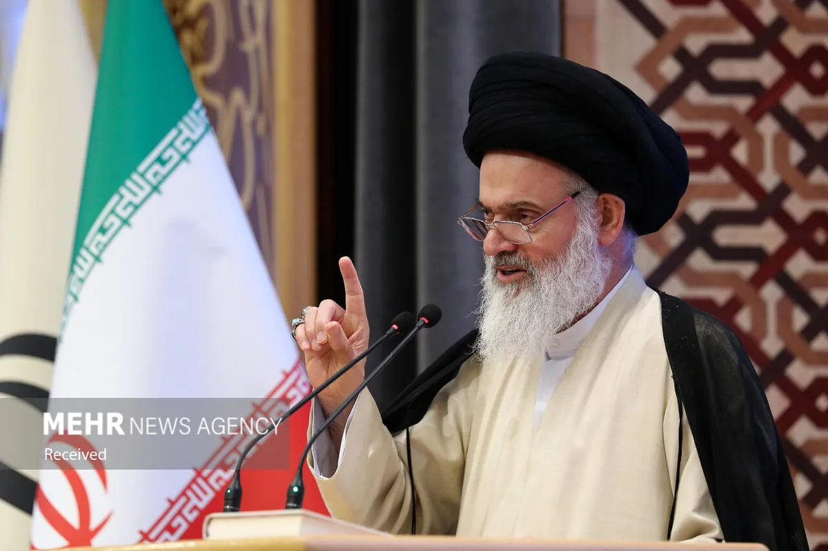 حسینی بوشهری: معیشت مردم با برنامهریزی و تدبیر مسئولان صیانت شود