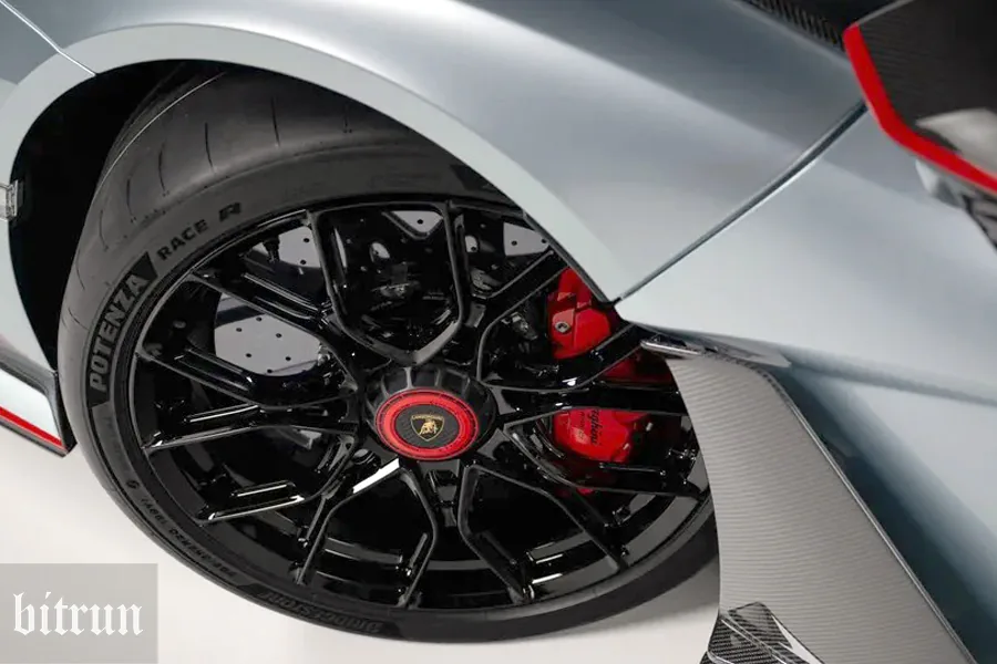 لامبورگینی Revuleto SV
