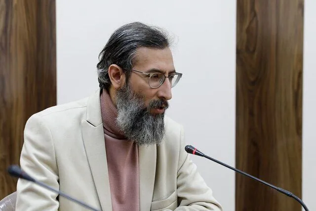 خوشنویسی در روزگار مصرف؛ میراثی برای تماشا یا هنری برای زندگی؟