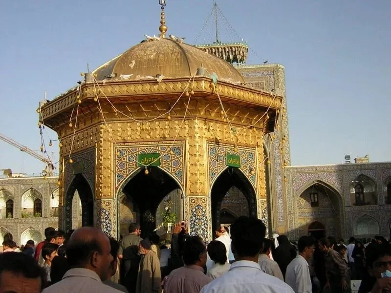 تبارشناسی پیوند معماری قدسی، تشنگی جسم و عطش روح در ایران و جهان / از سنگابهای اساطیری تا آستان عطش