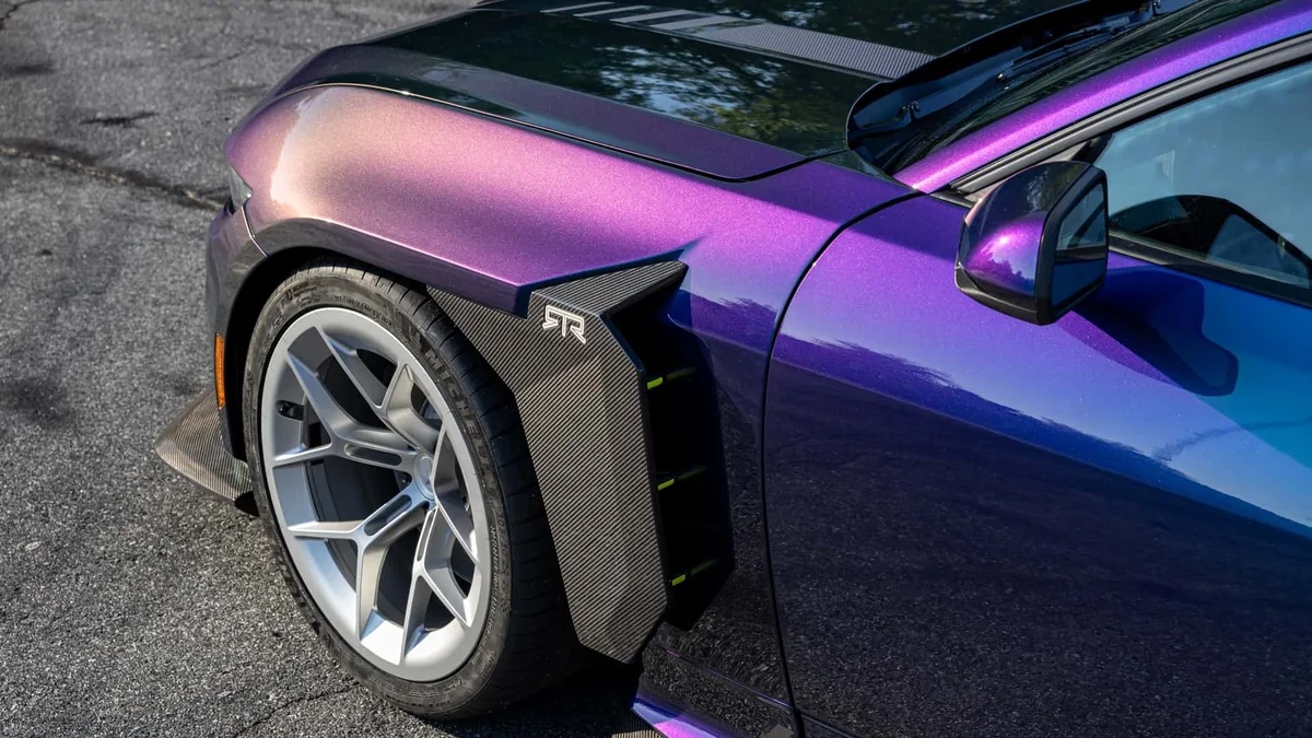 فورد موستانگ RTR Spec 5 مدل ۲۰۲۶ با قدرت ۸۷۰ اسب بخار و قیمت ۱۶۰ هزار دلار معرفی شد | دیجینوی