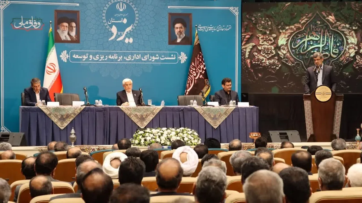 استاندار: یزد نباید بار خدمات ملی را بدون برخورداری از اعتبار متناسب به دوش بکشد